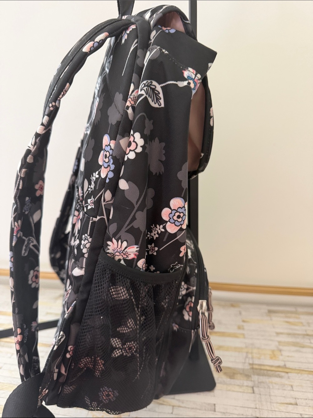 Vera Bradley Lighten Up DayTripper Backpack Hollander Bouquet - Picture 7 of 15